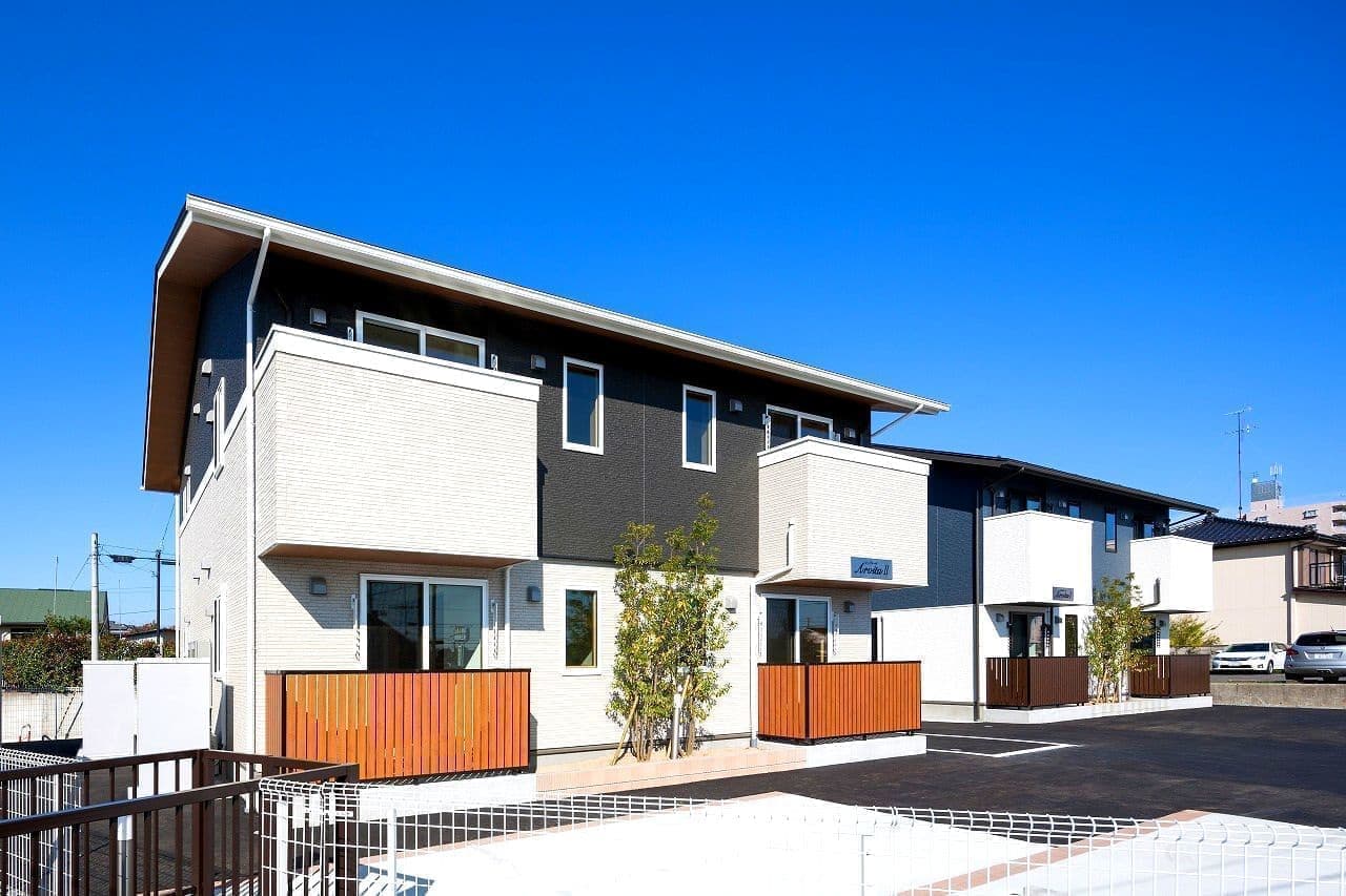 建物外観（昼）